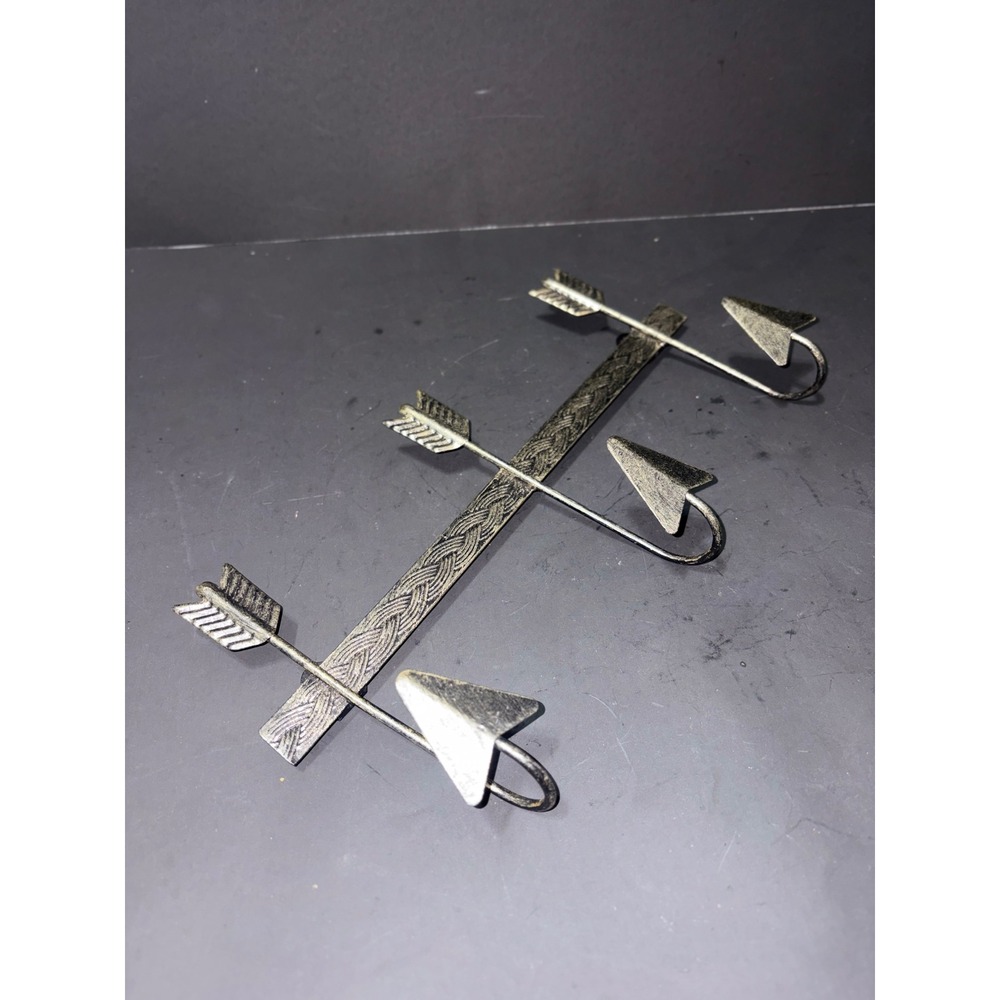 Rustic Metal Arrow Wall Hook Rack 3 Hook Antique Silver Southwestern Lodge Decor